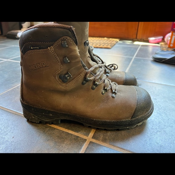Meindl Cascade safety toe boot - Picture 6 of 6